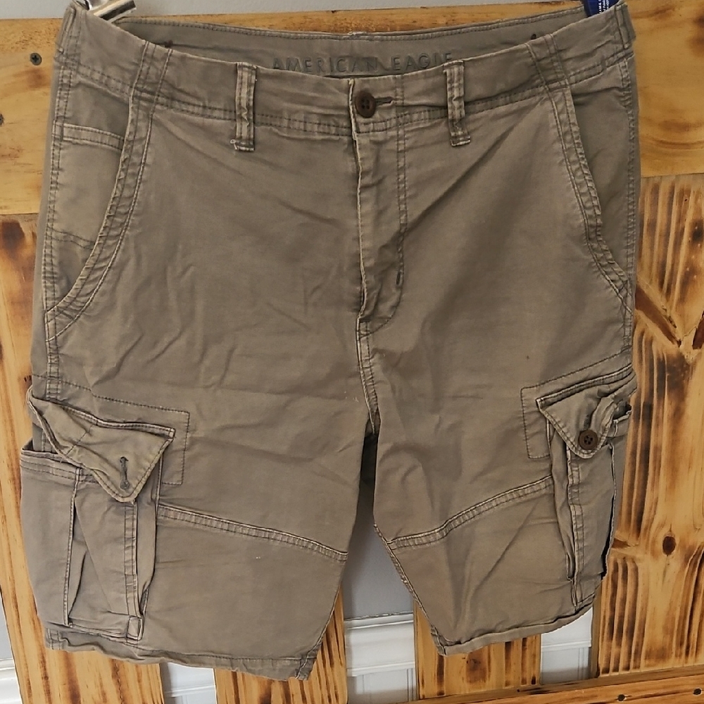 American Eagle Outfitters Men's Cargo Shorts - Grey